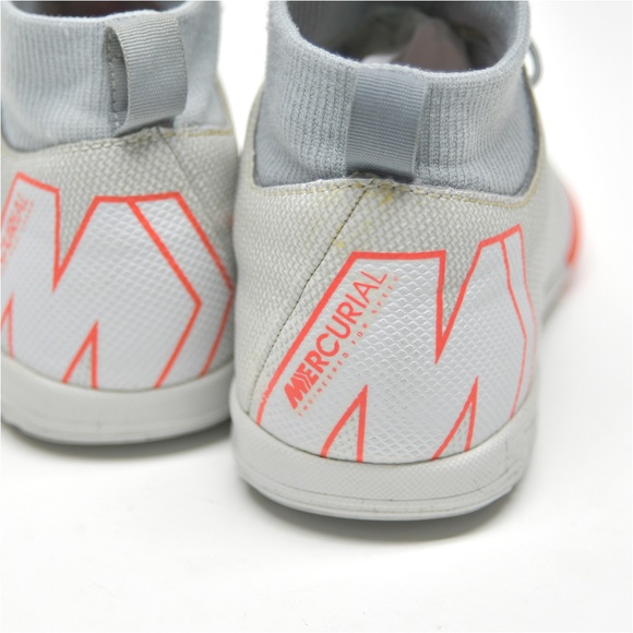 NIKE Jr. Mercurial High-Tops Size 5Y + Under Armour Complimentary Youth Cap - Picture 7 of 16